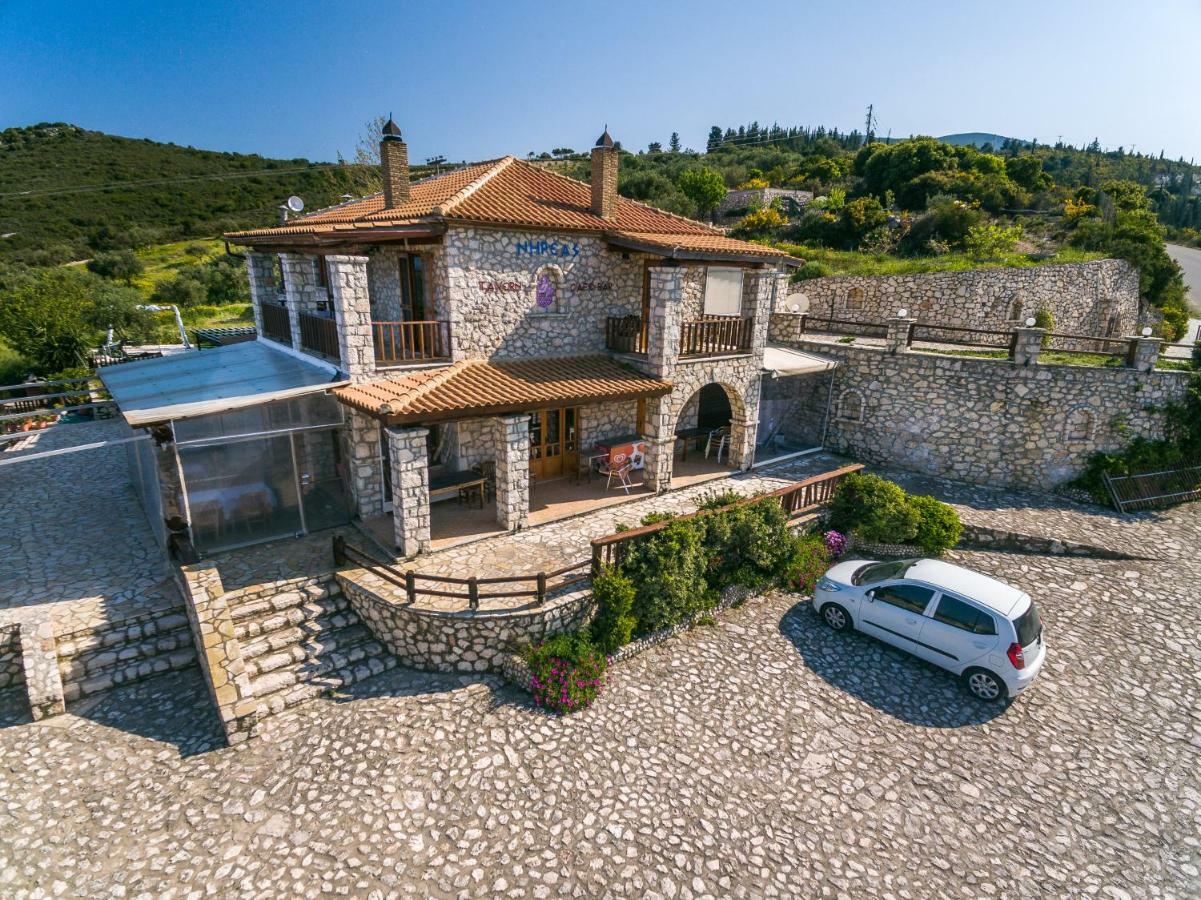 Nireas : Stone Villa Orthoniai Exterior photo
